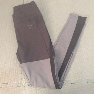 👉🏻RESERVED👈🏻 Nikki B Dynamic leggings S